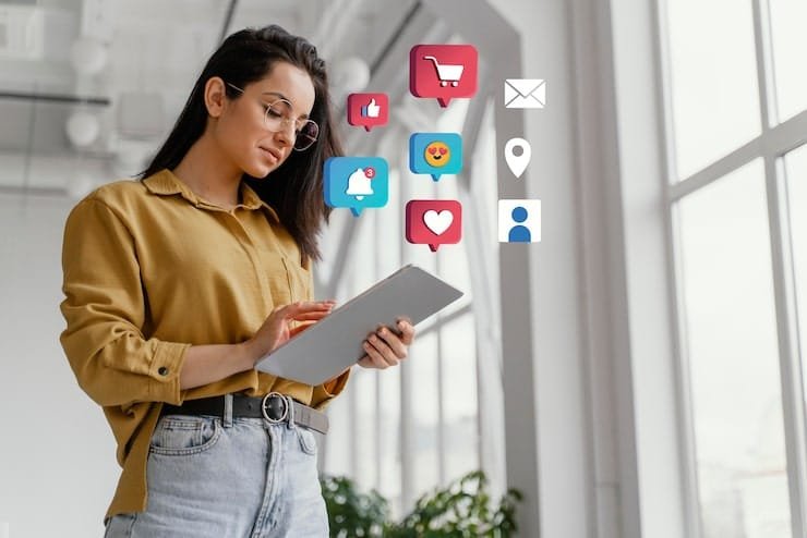 Social Media Coordinator: A Smart Way for Students to Earn